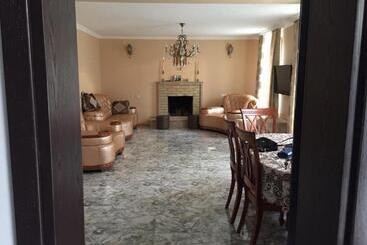 پانسیون Sister's Warm Guest House