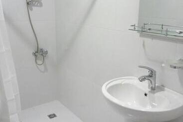 پانسیون Sister's Warm Guest House