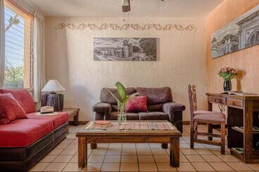 Suites Parador Santo Domingo De G