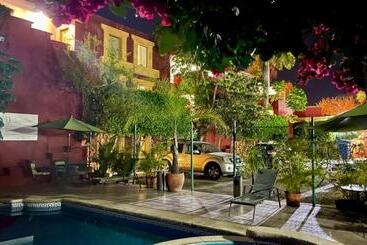Suites Parador Santo Domingo De G