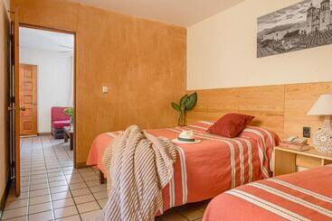Suites Parador Santo Domingo De G