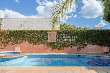 Suites Parador Santo Domingo De G