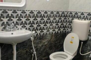 هاستل Gaurav Guest House
