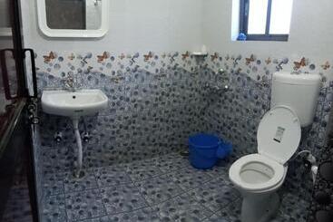 هاستل Gaurav Guest House