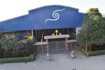 هاستل Gaurav Guest House