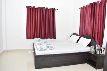 هاستل Gaurav Guest House
