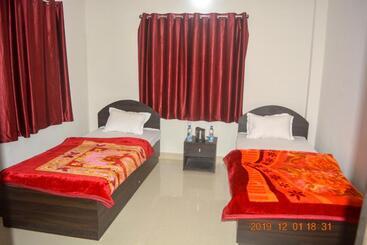 هاستل Gaurav Guest House