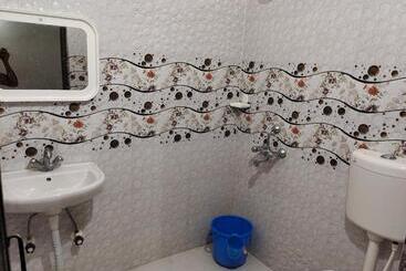 هاستل Gaurav Guest House
