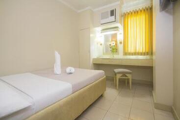 فندق صغير New Dawn Pensionne House