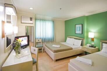 هاستل New Dawn Pensionne House