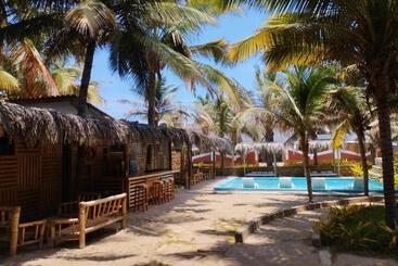 هاستل Nómada Del Mar Máncora   Playa & Piscina