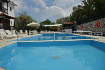 Anofli Suites