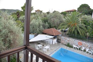 Anofli Suites