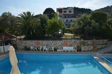 Anofli Suites