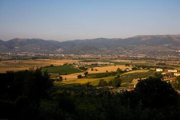 هتل Agriturismo Il Girasole