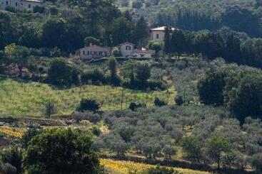 هتل Agriturismo Il Girasole