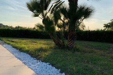 پانسیون Il Poggio Del Cilento Country House