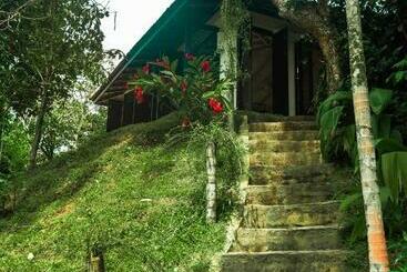 پانسیون Kalahe House
