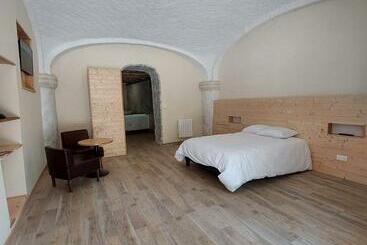 پانسیون Manoir Les Cèdres
