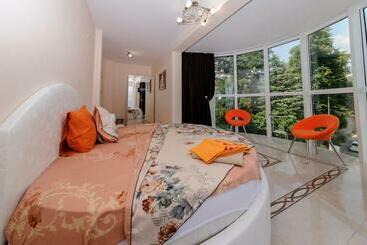 پانسیون Sandanski Peak Guest Rooms