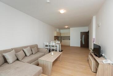 Silver Beach Apart Complex