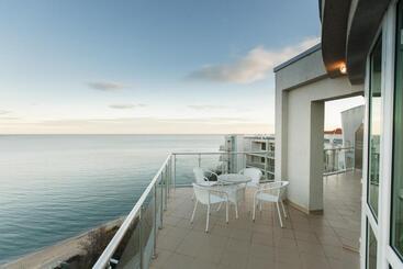 Silver Beach Apart Complex