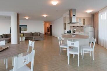 Silver Beach Apart Complex