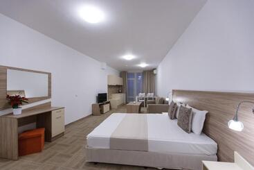 Silver Beach Apart Complex