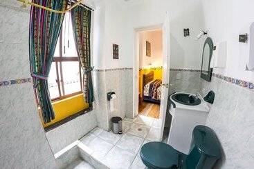 هاستل Hostal Riviera Sucre
