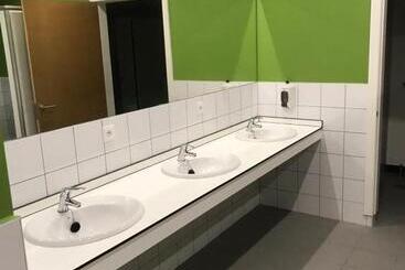 Albergue O Pedrón Hostel & Rooms