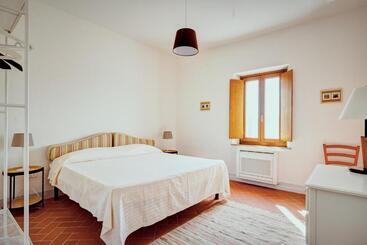 Отель Agriturismo Villa Buoninsegna