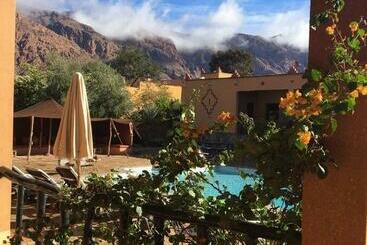 هتل Auberge Kasbah Chez Amaliya