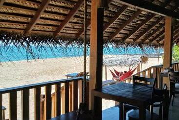 هتل Ganesh Garden Beach Cabanas