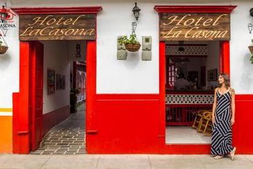 هتل La Casona