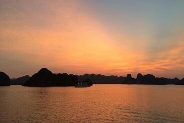 هتل Nhat Mai