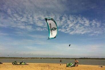 هتل Scoop Cabana Kitesurfing