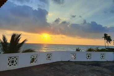 酒店 Sea View Beach