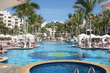 هتل Suites At Pb Rose  Resort And Spa Cabo San Lucas