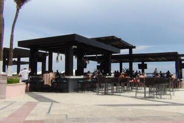 هتل Suites At Pb Rose  Resort And Spa Cabo San Lucas