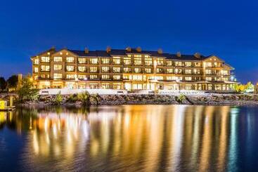 هتل The Lodge At Columbia Point