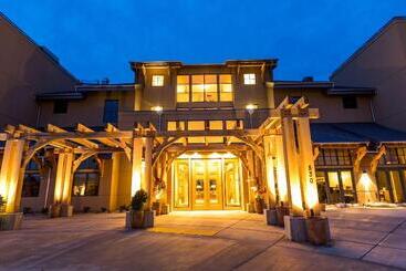 هتل The Lodge At Columbia Point
