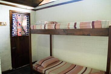 Praia Do Rosa Hostel