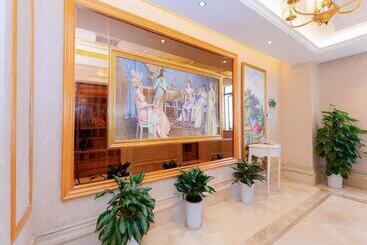 Vienna Hotel Shenzhen Longgang Ainan Road