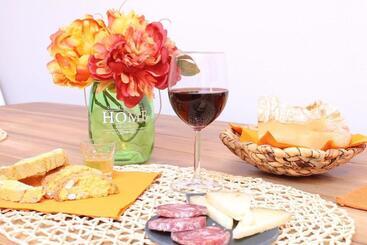 Accanto Al Centro B&b