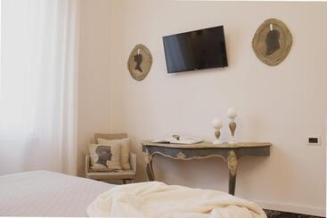 Accanto Al Centro B&b