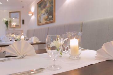 تختخواب و صبحانه Branicki Boutique Rooms
