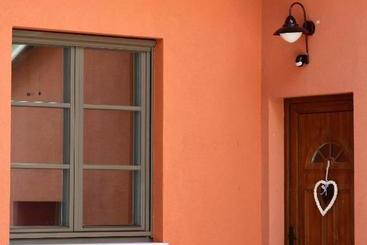 تختخواب و صبحانه Erhardt Superior Rooms
