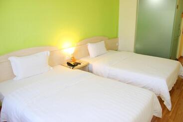 هتل 7days Inn Nanning Min Zu Avenue