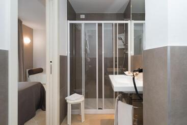 هتل Guesthouse Verona