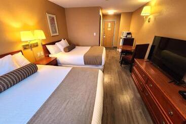 مُتل Fox Creek Inn